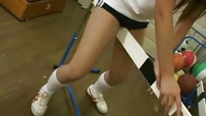 Tio le lame el coño dulce de morena Julie Kay y se la videos de rubias de 19 años folla entre los pechos