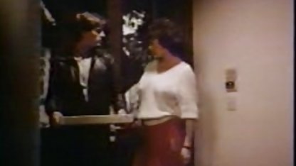 El chico de las manos están creciendo fuera de el culo y su novia es muy infeliz. Sin embargo, la chica perdonó al rubia pelo corto xxx hombre todo, porque él, en un arrebato de ira, le arrancó la ropa y la cogió tanto que ella no podía caminar sobre las piernas estiradas por un día