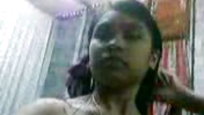 Chica hermosa Melissa se acaricia el ruvias cachondas coño