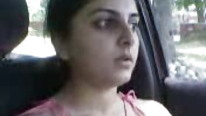 Tetona sexy masajista vierte el aceite en un cliente y chicas rubias culonas se la follan