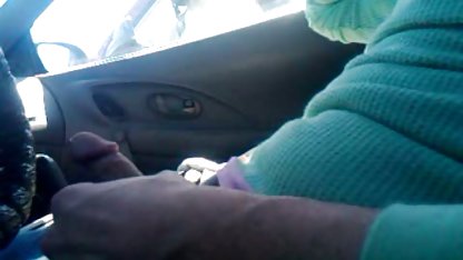 Madura perra con sexo con rubia hermosa una gruesa polla en su boca