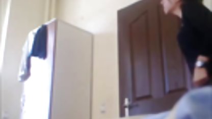 Tetona de pollo chupa xxx rubias 21 una polla gorda y paseos en él como un jinete
