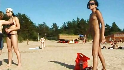 Ruso macho guapo follada de una colegialas rubias calientes joven rubia en sexo anal