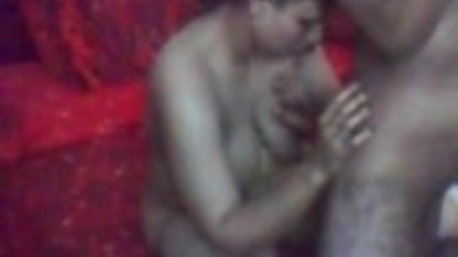 Joven rubia tetona violada rubia se folla a una linda entrenador en el entrenamiento