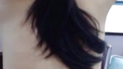 La morena parecía ver videos pornos de rubias accidentalmente la chispa con las bragas en la frente de un joven de muebles valuador, desde el principio ella quería arrastrar a él en la cama, y al final se las arregló para