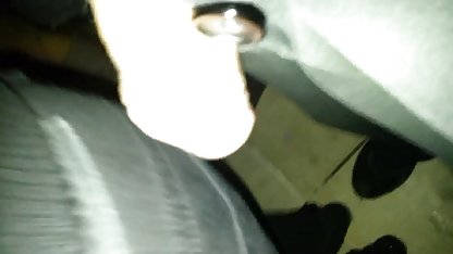 Juguetón Asiático decide jugar gordas rubias culonas con su amigo