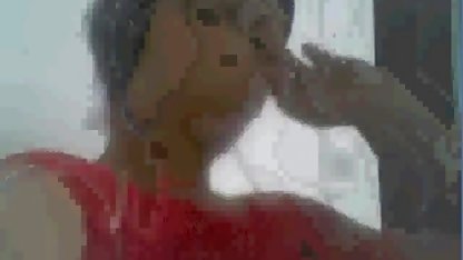 Follada en el coño afeitado y sexo con la rubia terminó su cara