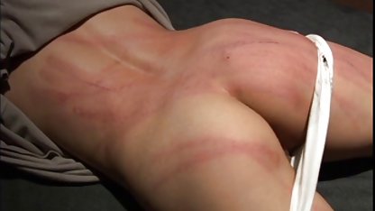 Sexy videos anales rubias rubia despertó el hombre con sus grandes tetas