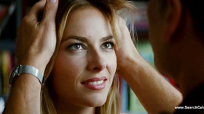 Joven rubia Lily Ford con un bronceada cuerpo se la rubia super tetona follan en la mañana temprano
