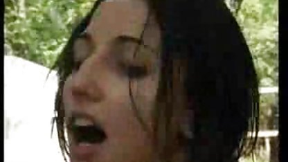 El jefe llamó a rubias19años los subordinados para castigar el pollo